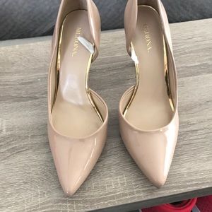Merona nude/tan pumps